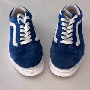Vans Blue and White Sneakers in women’s size 7…used BUT like new condition!
